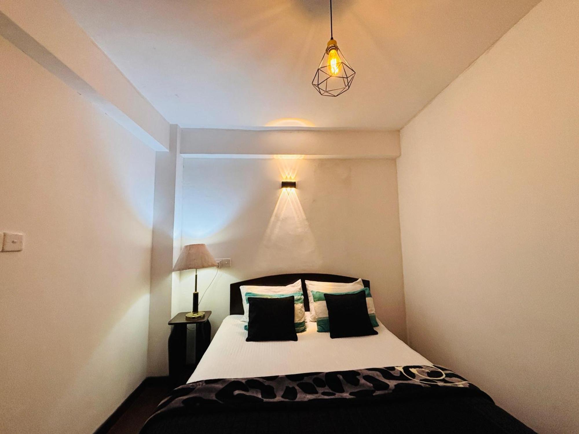 The Urban Hideout Apartment นูวาราเอลิยา ภายนอก รูปภาพ